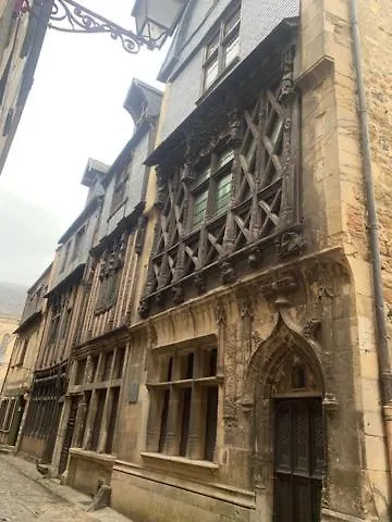 Alojamento de Acomodação e Pequeno-almoço Mansoreau 3*