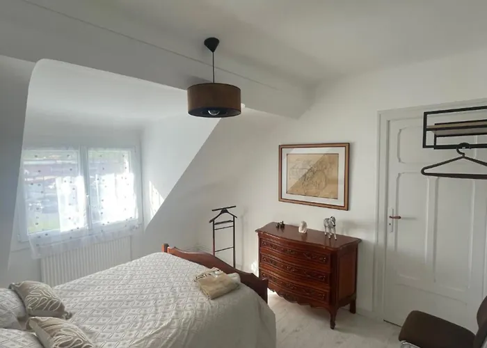 Mansoreau לינה וארוחת בוקר 3*